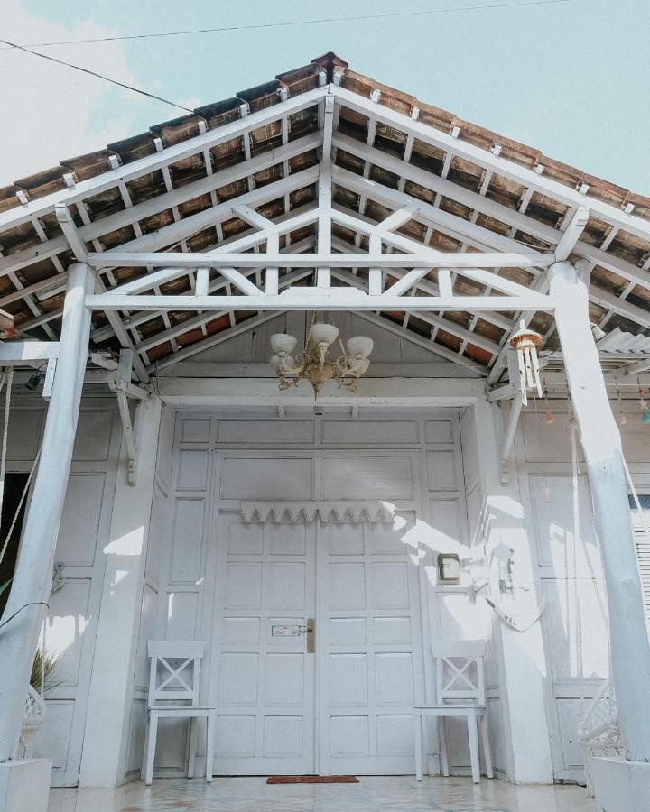 Roemah Renjana Yogyakarta Hotel Екстериор снимка