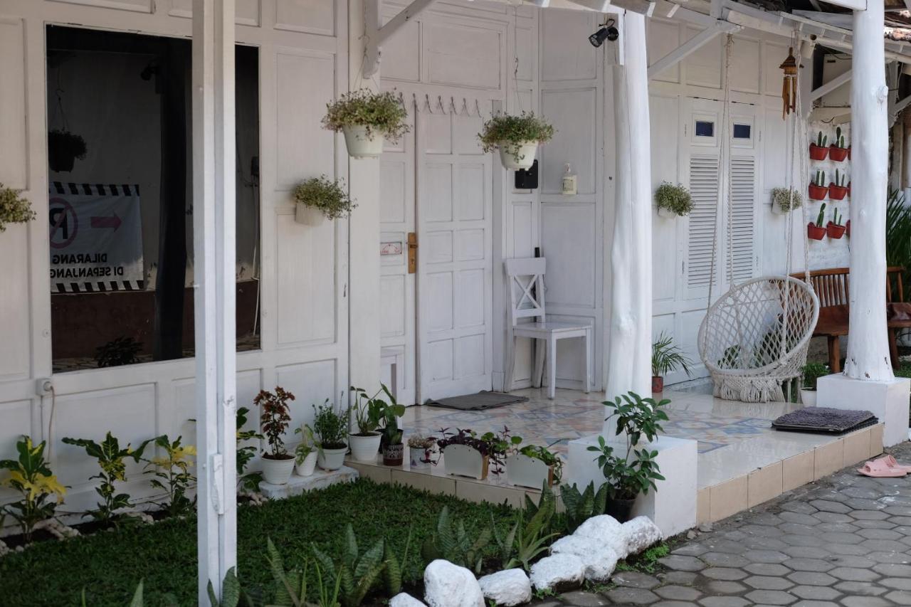 Roemah Renjana Yogyakarta Hotel Екстериор снимка