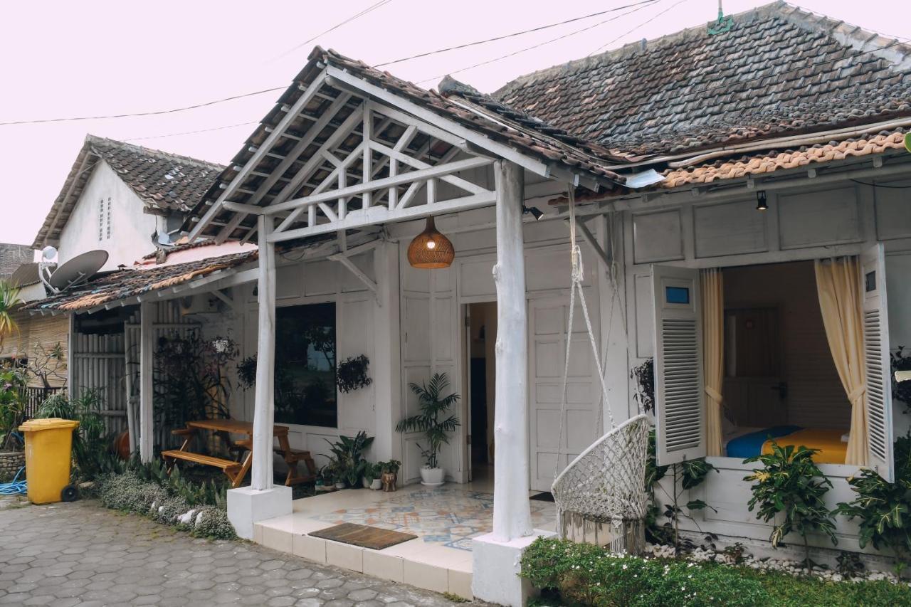 Roemah Renjana Yogyakarta Hotel Екстериор снимка